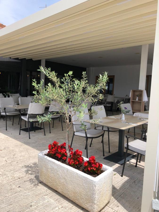 Sangulin Palace M Biograd Na Moru Eksteriør billede